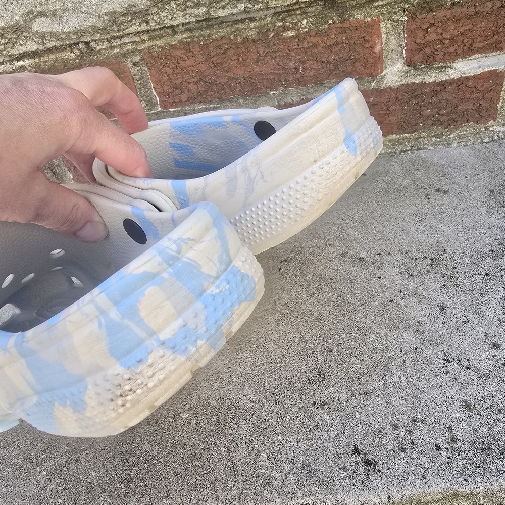 Crocs Blue and White Clogs - Picture 5 of 6